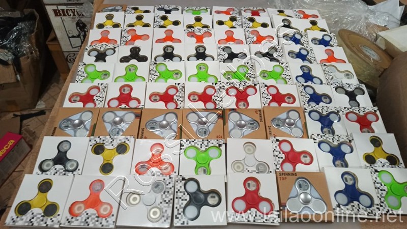 Leilão Online - LOTE CONTENDO 100 UNIDADES DE SPINNER VÁRIOS MODEL