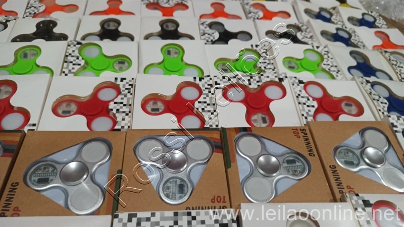 Leilão Online - LOTE CONTENDO 100 UNIDADES DE SPINNER VÁRIOS MODEL