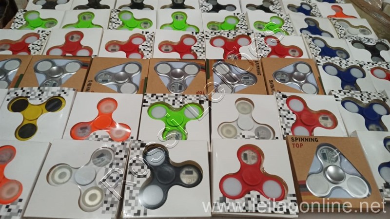 Leilão Online - LOTE CONTENDO 100 UNIDADES DE SPINNER VÁRIOS MODEL