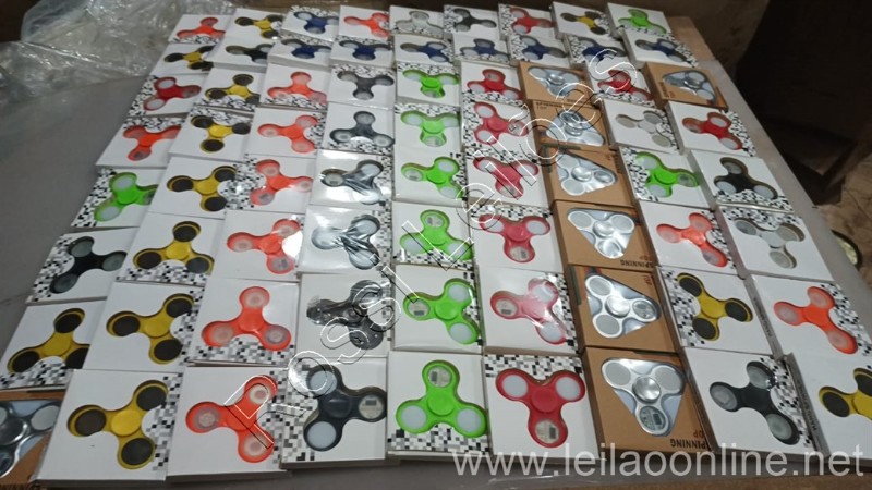 Leilão Online - LOTE CONTENDO 100 UNIDADES DE SPINNER VÁRIOS MODEL