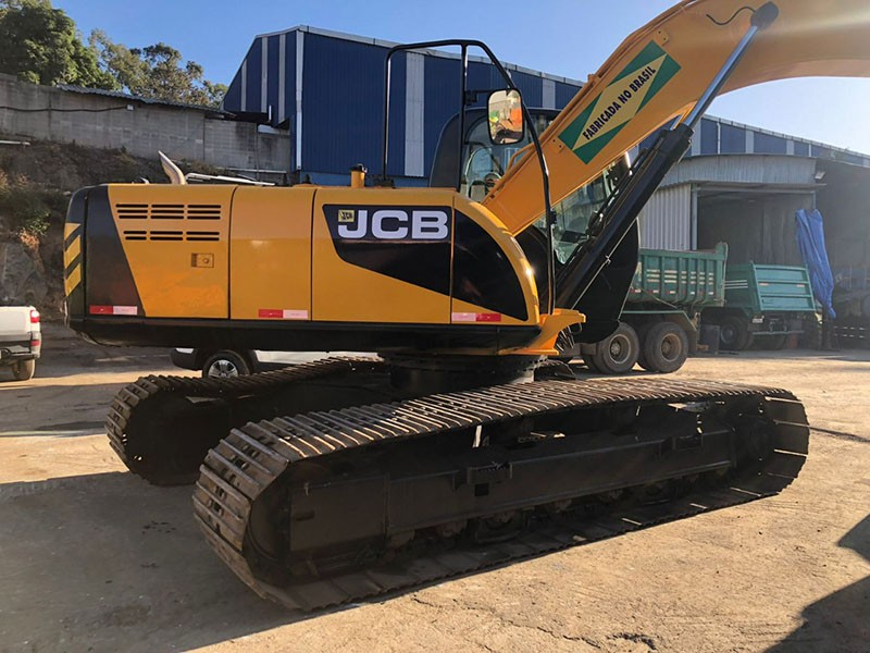 Leilão Online - ESCAVADEIRA HIDRAÚLICA JCB 20 TON; MOD. JS 200 LC; A