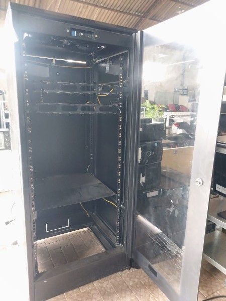 Leilão Online - Rack - 0,70 Largura x 1,45 altura