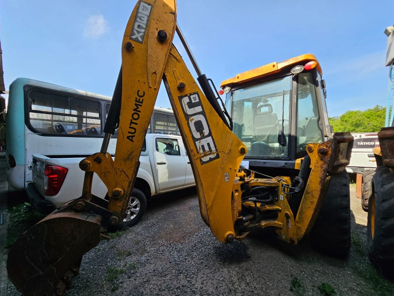 Leilão Online - RETROESCAVADEIRA JCB; MODELO 3CX 4X4; ANO 2016; EMPLA