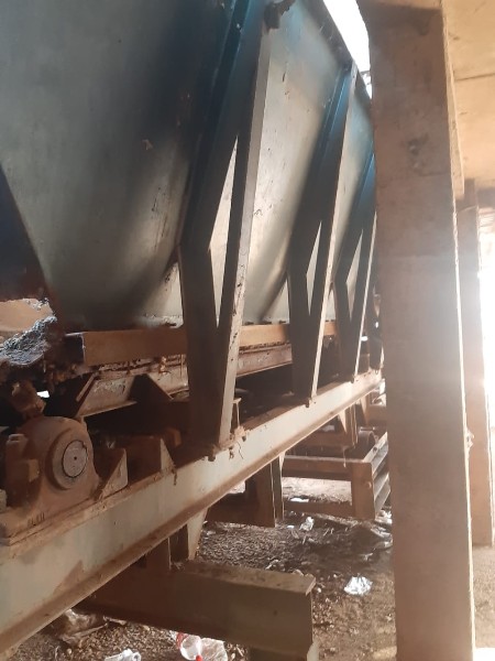 Leilão Online - PENEIRA 5M X 2M MARCA SIMPLEX; CHASSI, MOTOR E CARDAN