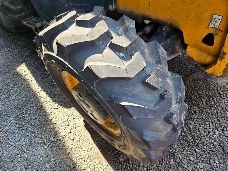 Leilão Online - RETROESCAVADEIRA JCB; MODELO 3CX 4X4; ANO 2016; EMPLA