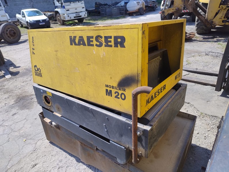 COMPRESSOR PARAFUSO KAESER M20 DIESEL 71CFM