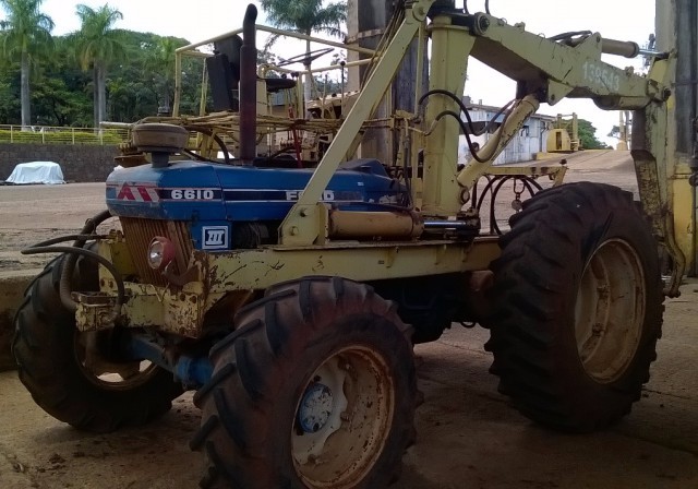 Leilao Online Trator Ford 6610 Com Carregadeira Ano 19 Serie